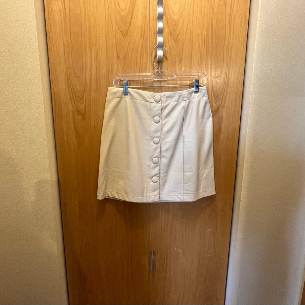 Stylish Cream Button-Down Mini Skirt